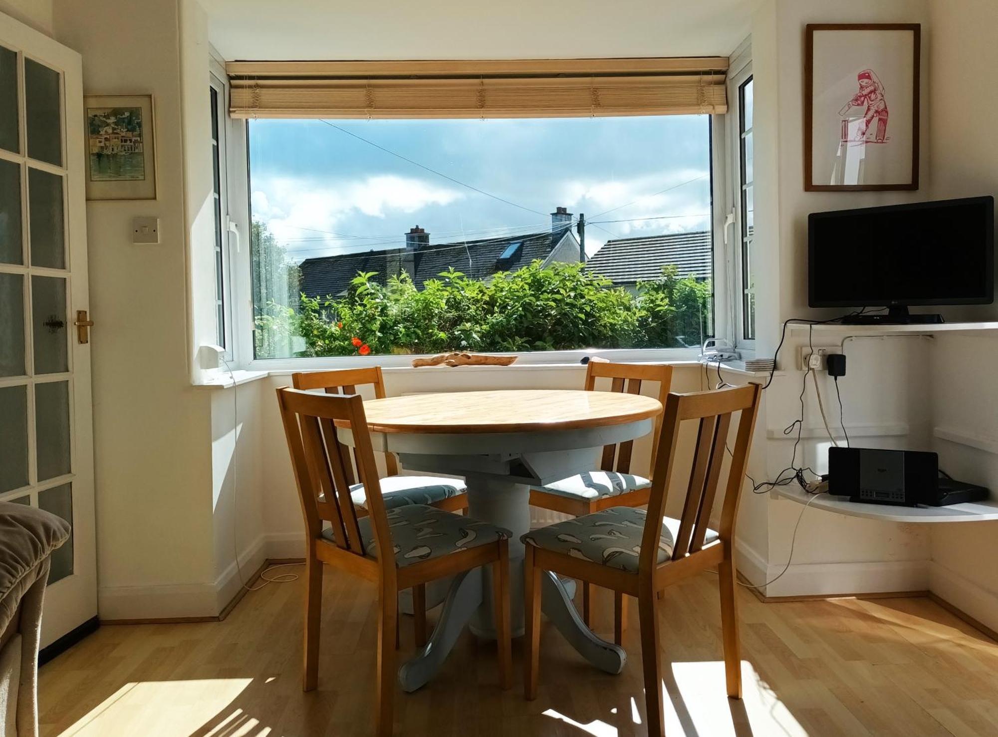 Sunrise! ~ 2 Bedrooms, Garden, Parking, Sea Views St Ives  Exterior photo